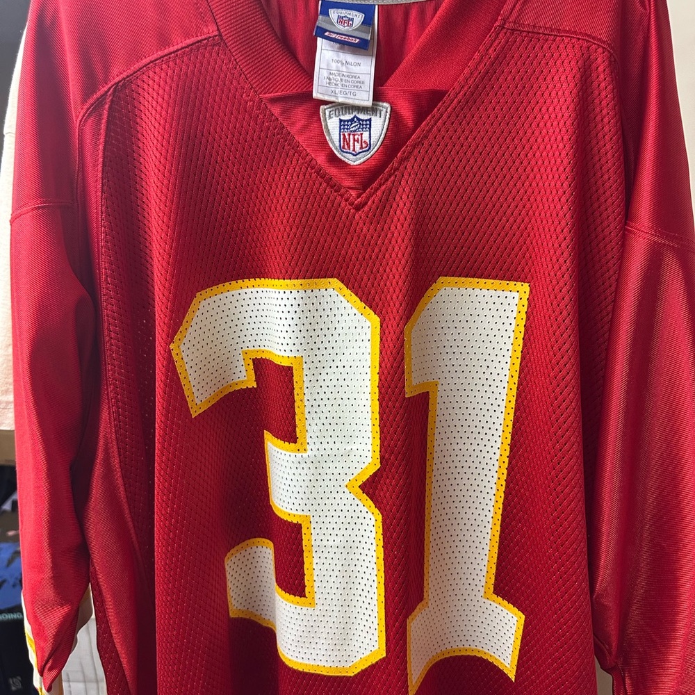 The Chiefs Wont Win SuperBowl Unless You own the Priest Holmes KC Chiefs Jersey